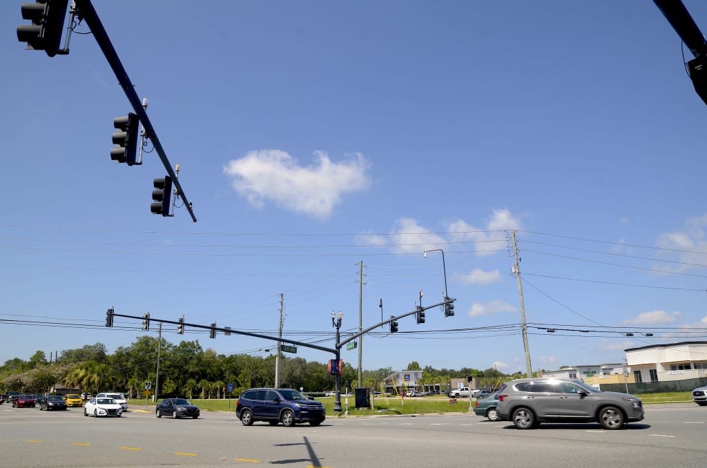 An image of an empty lot at the S.R. 434 and Tuckawilla Road intersection.