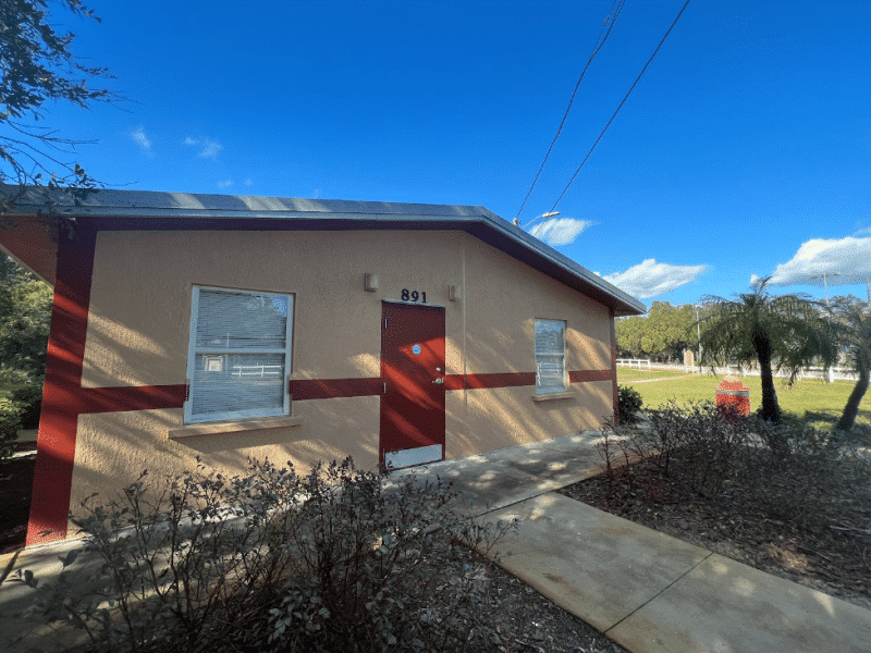 round lake park community center