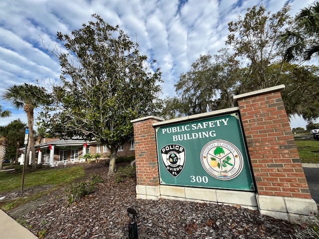 Oviedo public safety building police