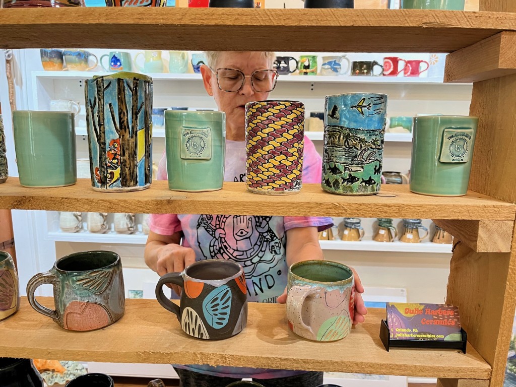 Artistic Hand Oviedo art studio