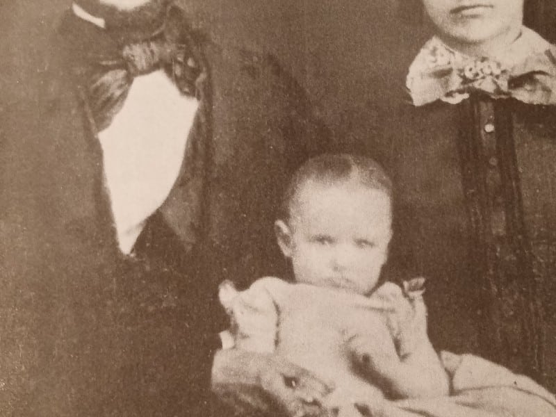 Walter Meade Gwynn, Helen Meade Gwynn, and their daughter Mary Philoclea.